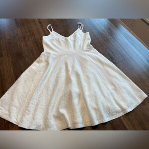 NWT Lulus White Formal Dress Lace Prom Homecoming Dance - size small